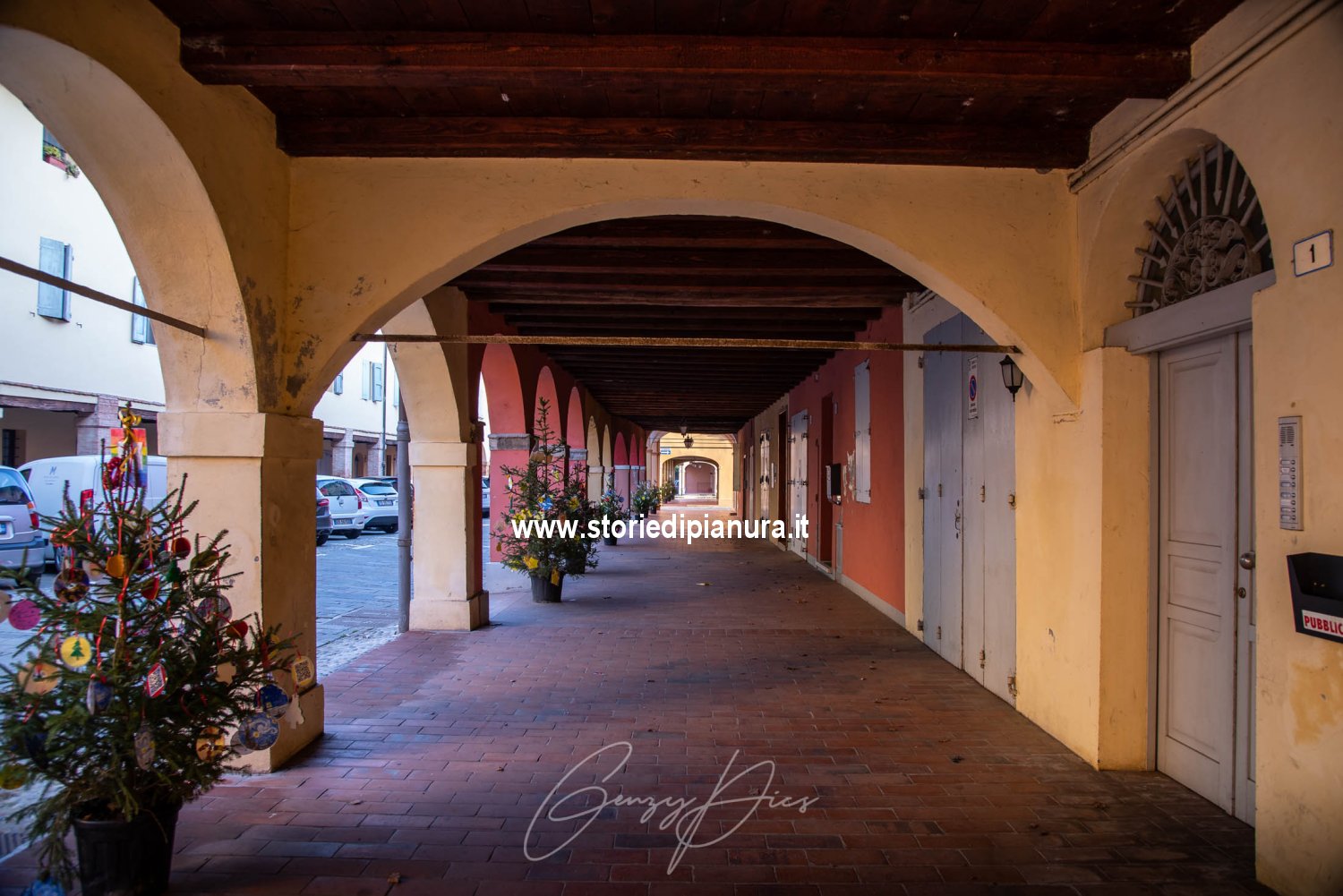 Passeggiata nel borgo di Minerbio