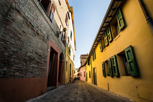 Vicoli di Castel Guelfo di Bologna