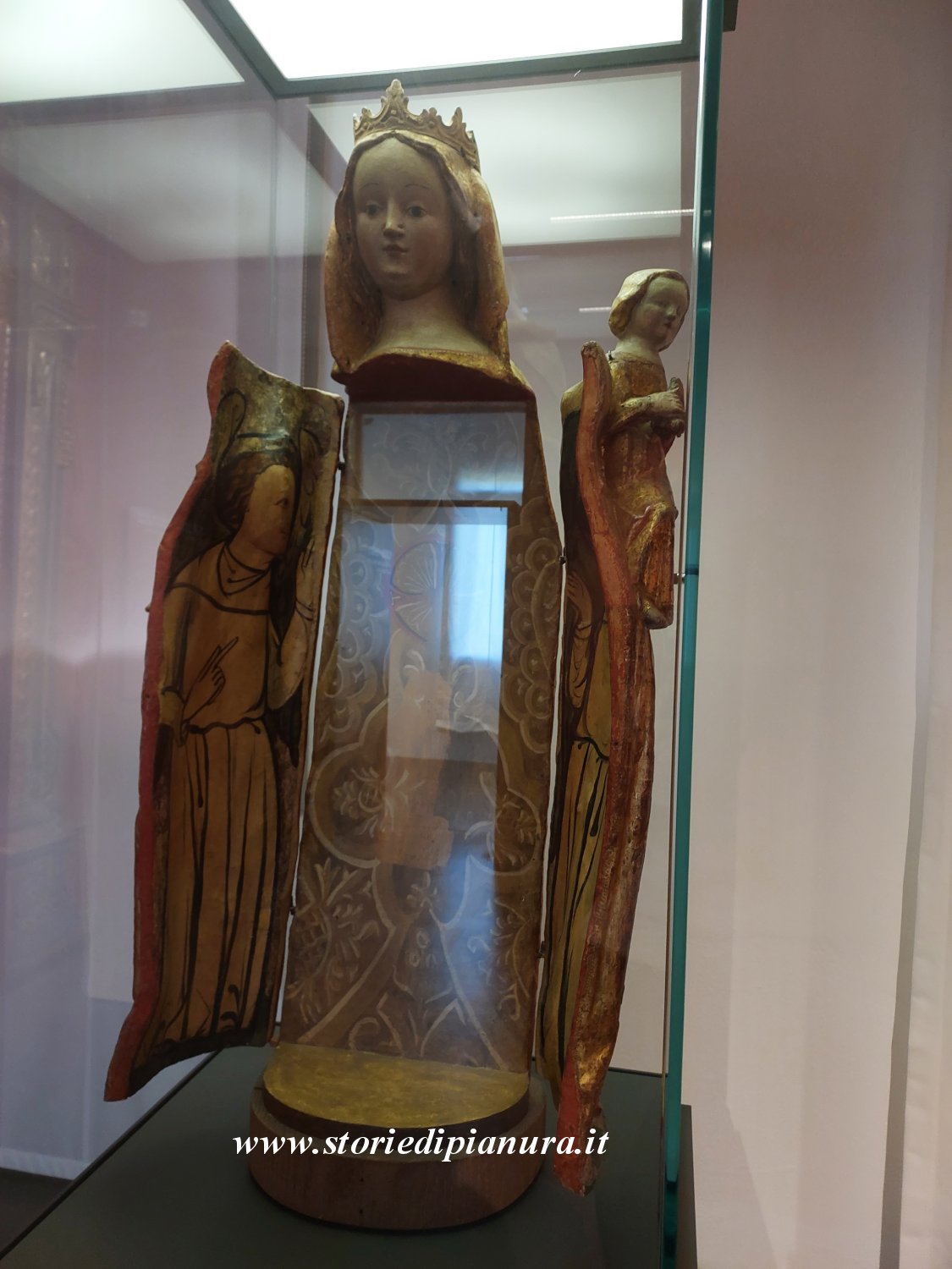 Madonna lignea del XIV secolo, dono di un pellegrino