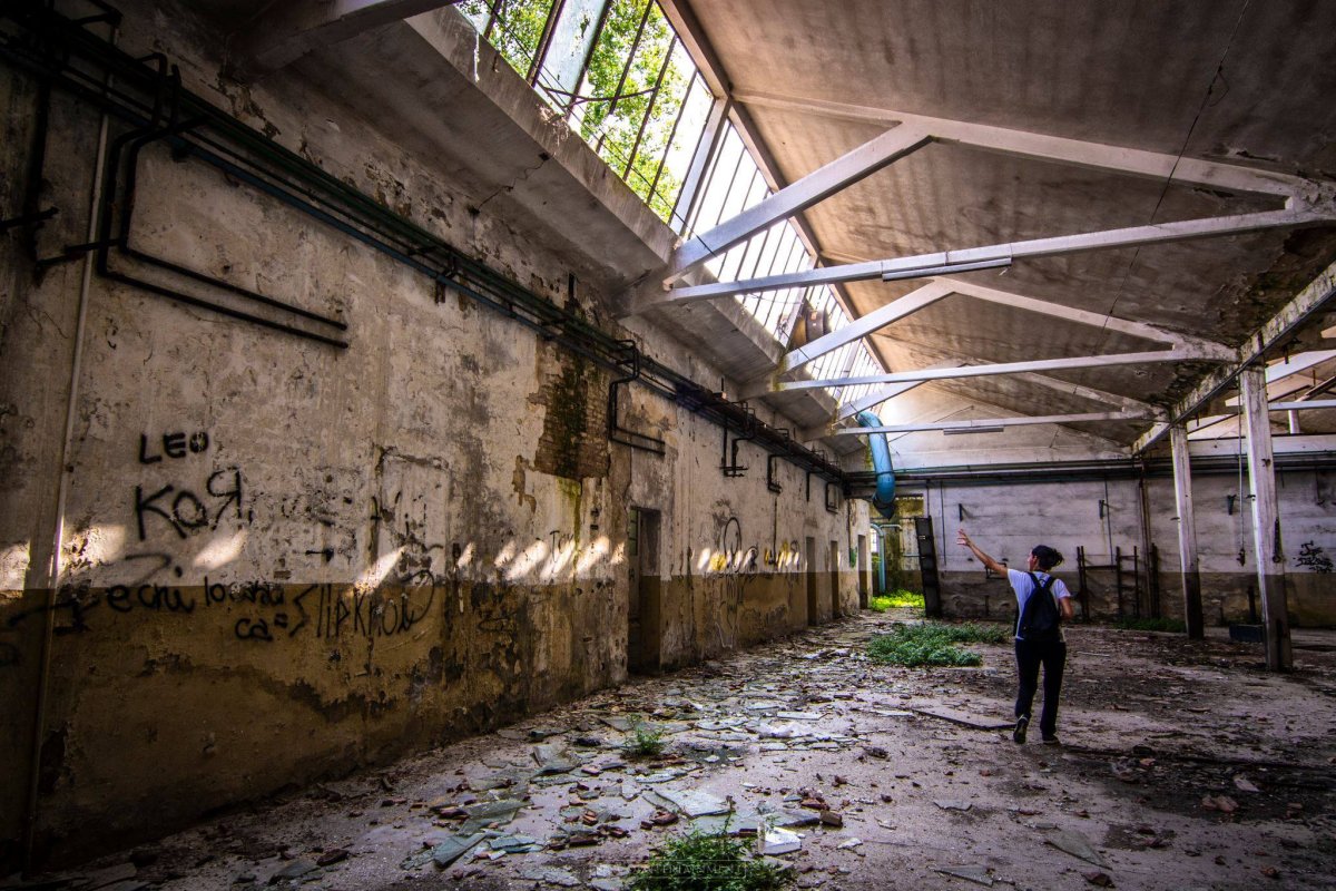 Stabilimento Simbianca abbandonato Cento